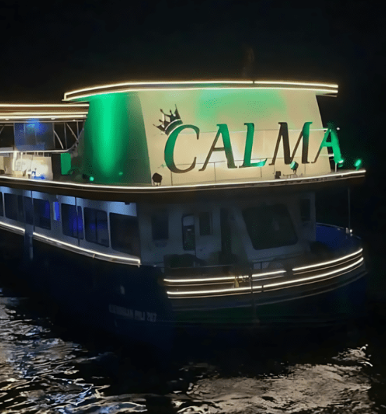 Calma Private Boat