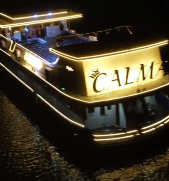 Calma Private Boat